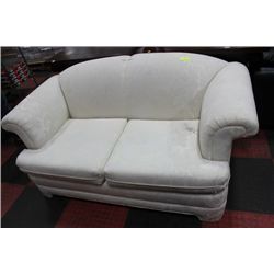 WHITE FABRIC LOVE SEAT