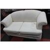 Image 1 : WHITE FABRIC LOVE SEAT