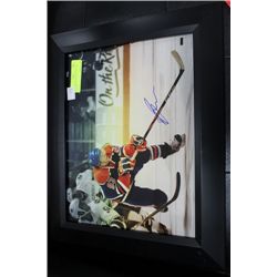 RYAN NUGENT-HOPKINS SIGNED PICTURE