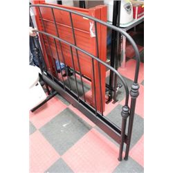 DOUBLE SIZE METAL FOOTBOARD/HEADBOARD/RAILS