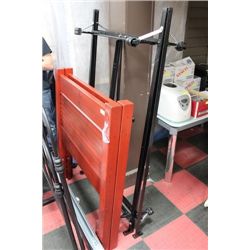 PINE SINGLE HEADBOARD W RAILS