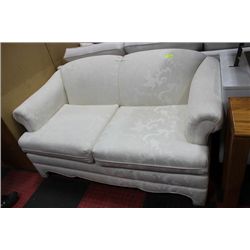 WHITE FABRIC LOVE SEAT
