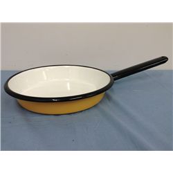 Enamel Frying Pan (made in Poland) (9.5" diameter)