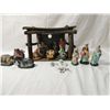 Image 1 : VINTAGE CHINA PORCELAIN NATIVITY SET