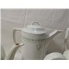 Image 3 : LOT 4 COFFEE OR TEA POTS