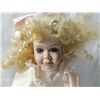 Image 4 : LOT 3 PORCELAIN DOLLS