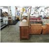 Image 3 : 1880s MIRROR BACK COMMODE