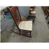 Image 1 : PRETTY ROCKING CHAIR