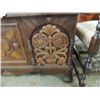 Image 2 : ANTIQUE CEDAR CHEST