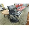 Image 1 : VINTAGE BLACK SALON CHAIR