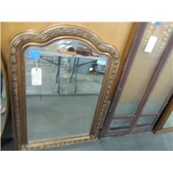 VINTAGE GOLD FRAMED CARVED FRAME MIRROR