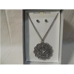 JACLYN SMITH NECKLACE & EARRINGS