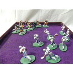 LOT 18 ASSORTED FOOTBALL FIGURES & ARMY FIGURES