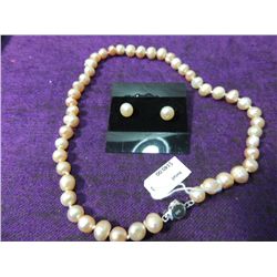 FRESHWATER PEARL NECKLACE & EARRINGS