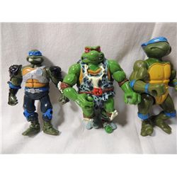 LOT 6 TEENAGE MUTANT NINJA TURTLES ACTION FIGURES