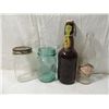 Image 1 : LOT 4 VINTAGE BOTTLES & MASON JARS