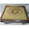 Image 1 : VINTAGE NEEDLEPOINT FOOT STOOL