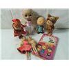 Image 1 : LOT 6 ASSORTED SMALL PEANUTS, BARBIE, CABBAGE DOL