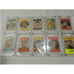 LOT 10 TOPPS 1959 BASEBALL PLAYER CARD