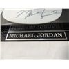 Image 2 : MICHAEL JORDAN AUTOGRAPHED HAT COA