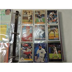 BINDER FULL BASEBALL PLAYER CARDS