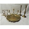 Image 1 : LOT 6 BRASS CANDLE HOLDERS & TRAY