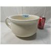 Image 3 : VINTAGE CHAMBER POT WITH HANDLE