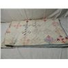 Image 1 : VINTAGE HAND MADE QUILT