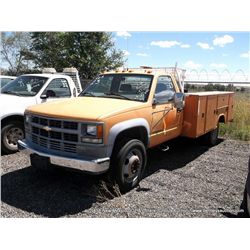 1996 CHEVROLET C/K 3500 UTILITY TRUCK ~ 178,463 MI VIN: 1GBKC34F1TJ105245, 6.6L, V8, DIESEL, HD UTIL