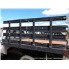 Image 6 : 2003 FORD F-450 STAKEBED ~ 247,945 MILES VIN: 1FDXF46P73EC03138, 6.0L, V8, DIESEL, STAKEBED FLATBED 