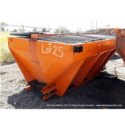 1997 WARREN SALT SPREADER, 5 CUBIC YARDS S/N: SC-9841, NOTES: MISSING PARTS (print sequence:) FA3679
