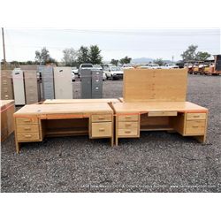 LOT: 4 GOLDEN OAK OFFICE DESKS & CREDENZA (print sequence:) FA26082N FY15-013/56N FY14-086/192N