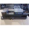 Image 2 : Kurt D675 Precision Machine Vise