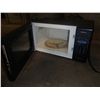 Image 2 : Goldstar Microwave