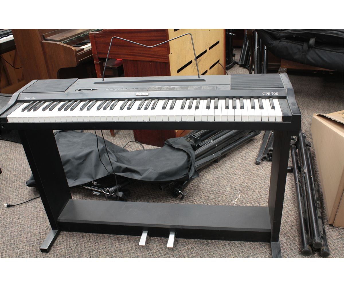 Lot 26 Casio Electric Piano