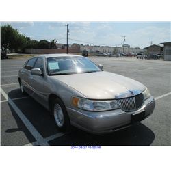 2002 - LINCOLN TOWN CAR/ TAX TITLE & LICENSE APPLY