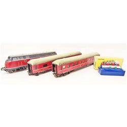 VINTAGE 1960S WESTERN GERMANY MARKLIN TRAIN SET