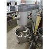 Image 1 : Hobart Single Phase 30 Qt. Mixer - D330
