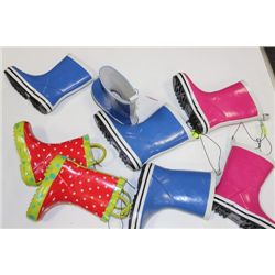 BOX WITH 4 SETS OF JR SIZE RAINBOOTS SIZE7,8,8,9