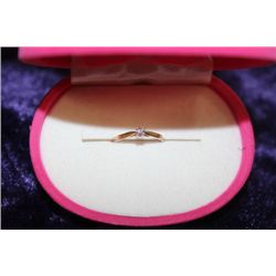 10K GOLD DIAMOND RING