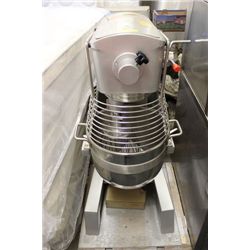 ME-11 FLOOR STANDING DOUGH MIXER 30 QUARTZ