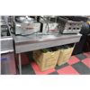 Image 1 : STAINLESS STEEL PREP TABLE