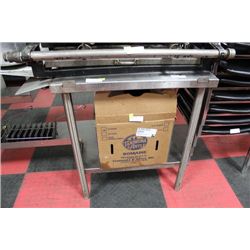 STAINLESS STEEL PREP TABLE