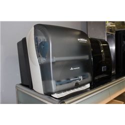 TOUCHLESS TOWEL DISPENSER X4