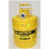 Image 1 : FUEL CONTAINERS