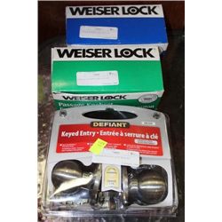 3 DOOR KNOBS/LOCK SETS X3