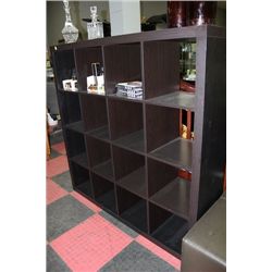 `CUBE` STYLE BOOK SHELF