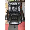 Image 1 : BLACK LEATHERETTE OFFICE CHAIR