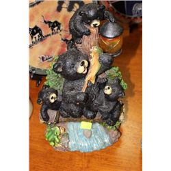 MAMA BEAR & CUBS ILLUMINATED DISPLAY