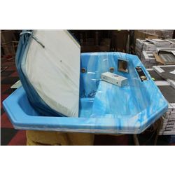BLUE LIFESTYLE 2-3 PERSON HOT TUB